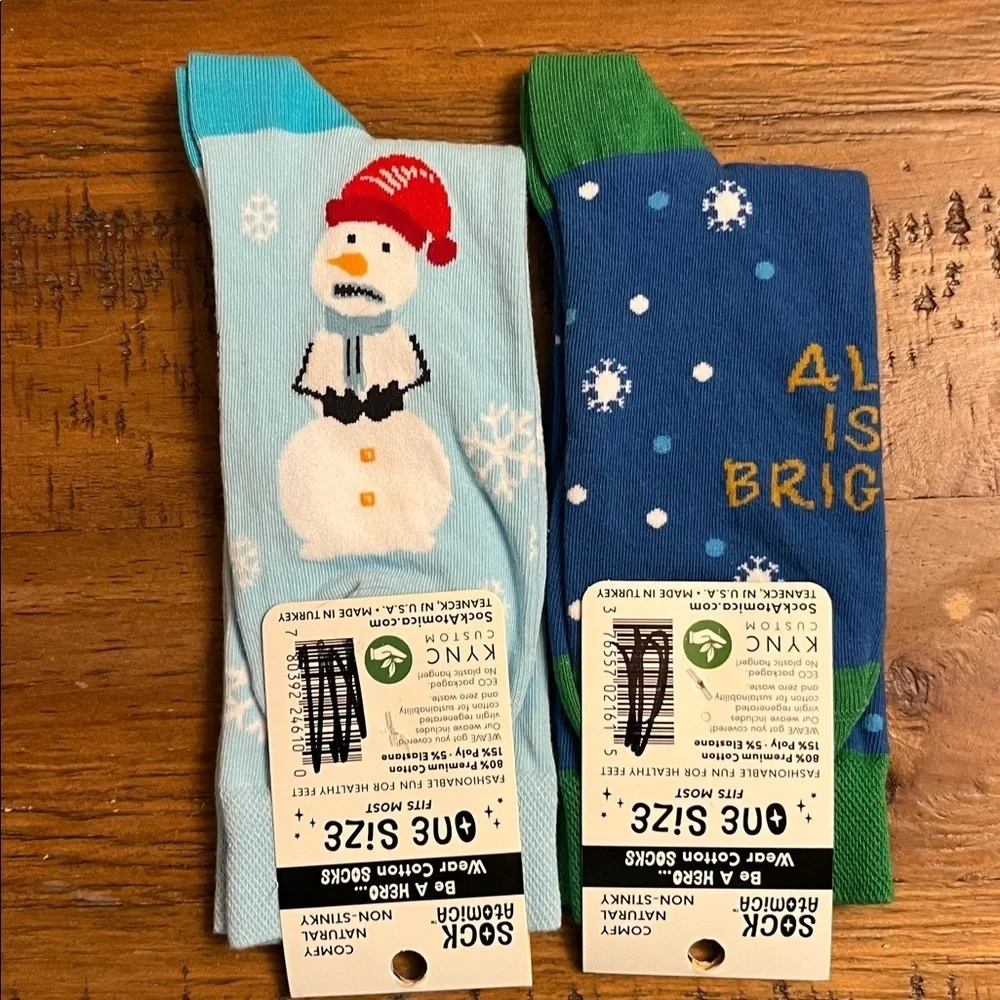 Sock Atomica UNISEX Winter Themed Socks NWT